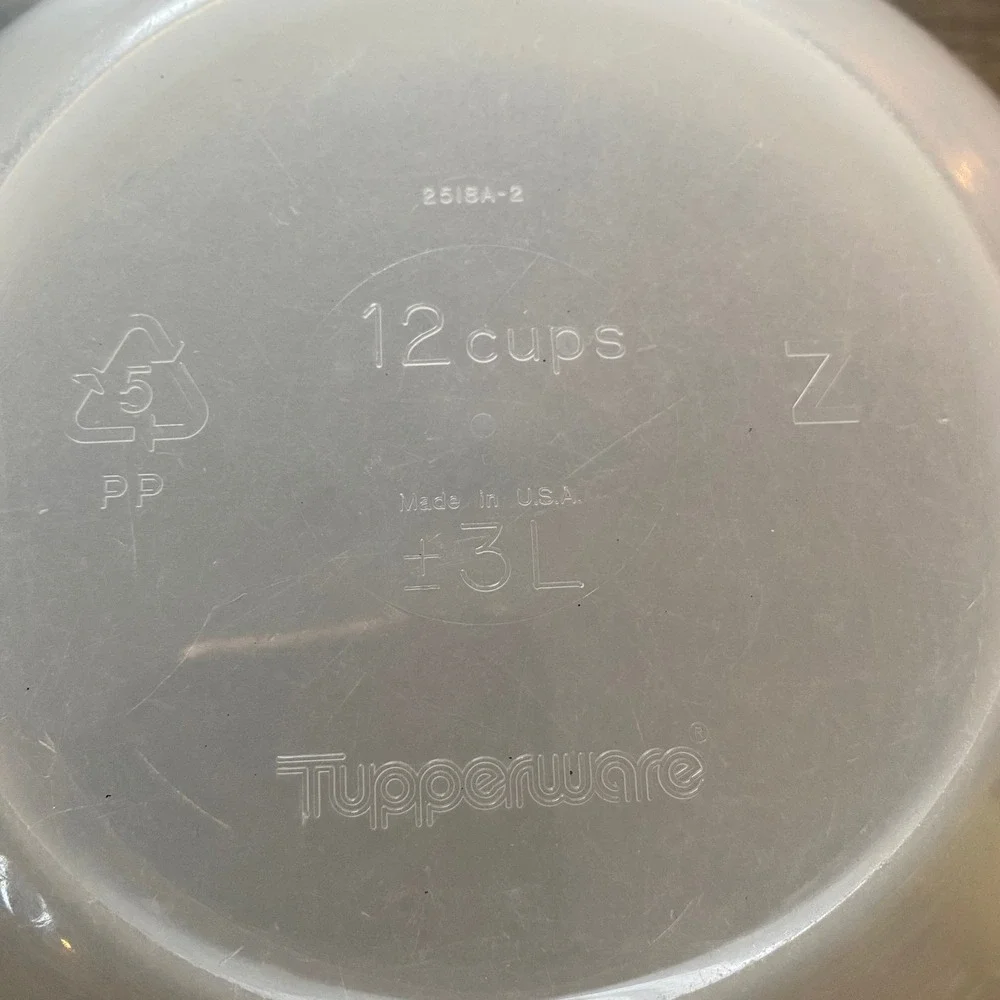 Tupperware Mixing Bowls Set of 2 Frosted‎ Clear 12 Cup 3L & 8.75 Cup 2L USA Made